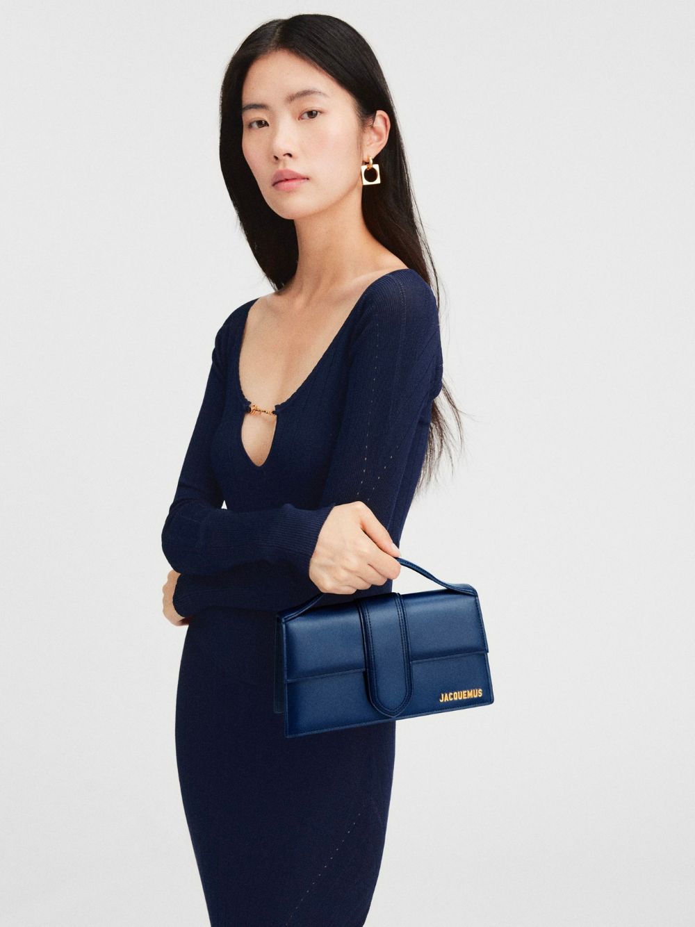 Jacquemus Dark NavyLeather Le Grand Bambino Handbag Jacquemus Xosier