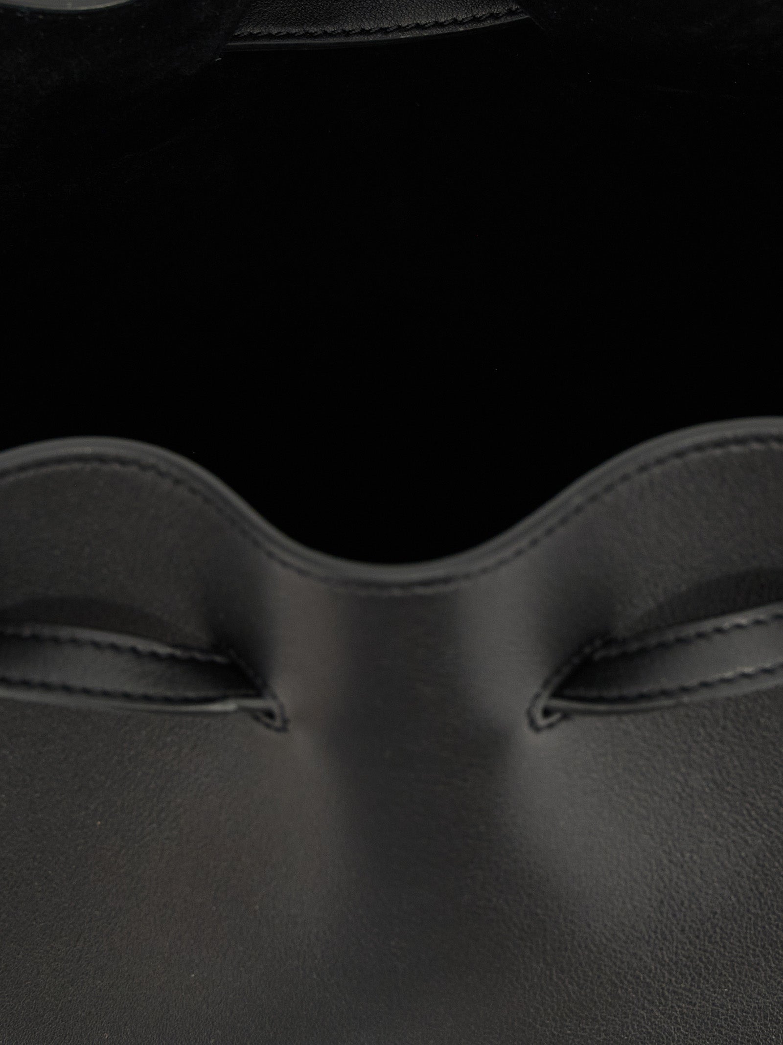 Valentino Garavani Black Calfskin Shoulder Bag Valentino Garavani Xosier