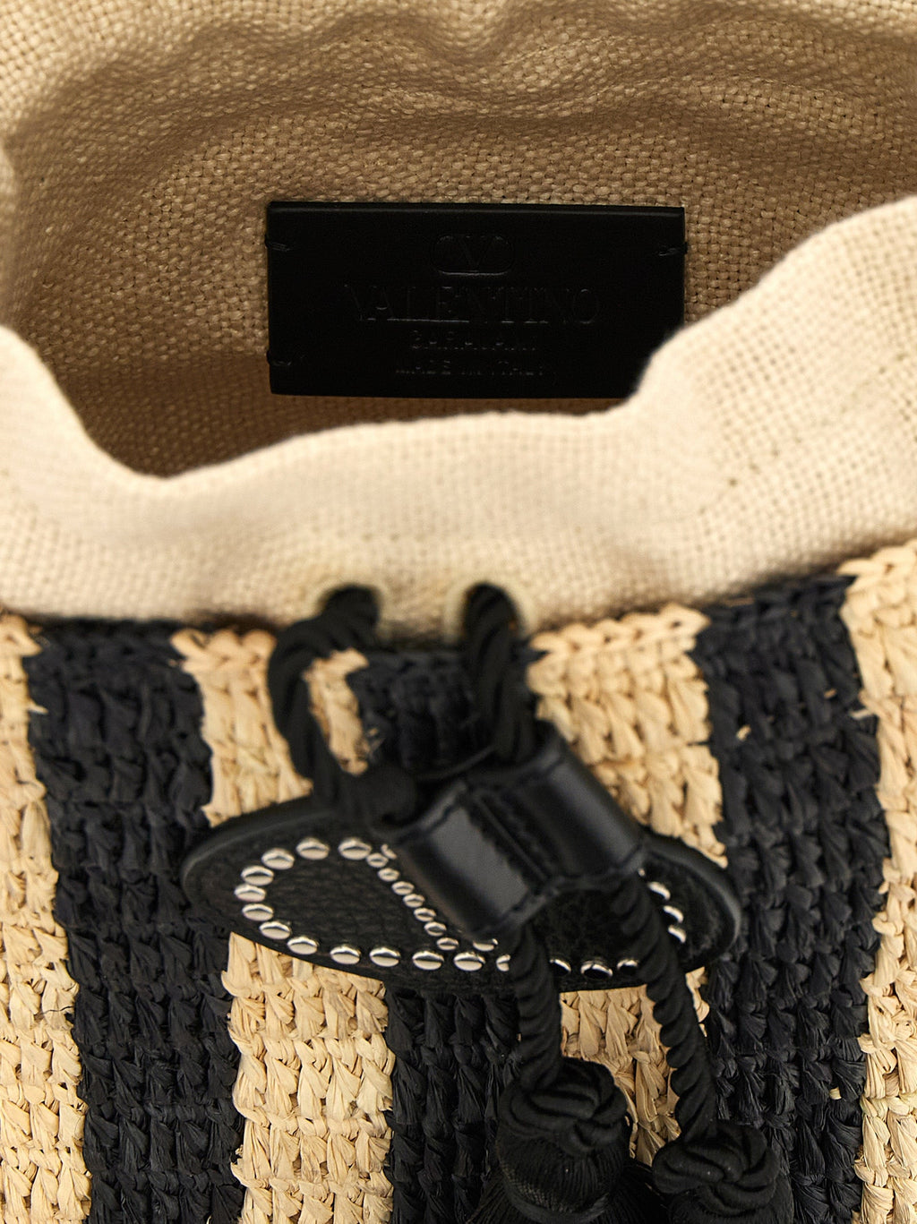 Valentino Garavani Black Straw Shoulder Bag Valentino Garavani Xosier