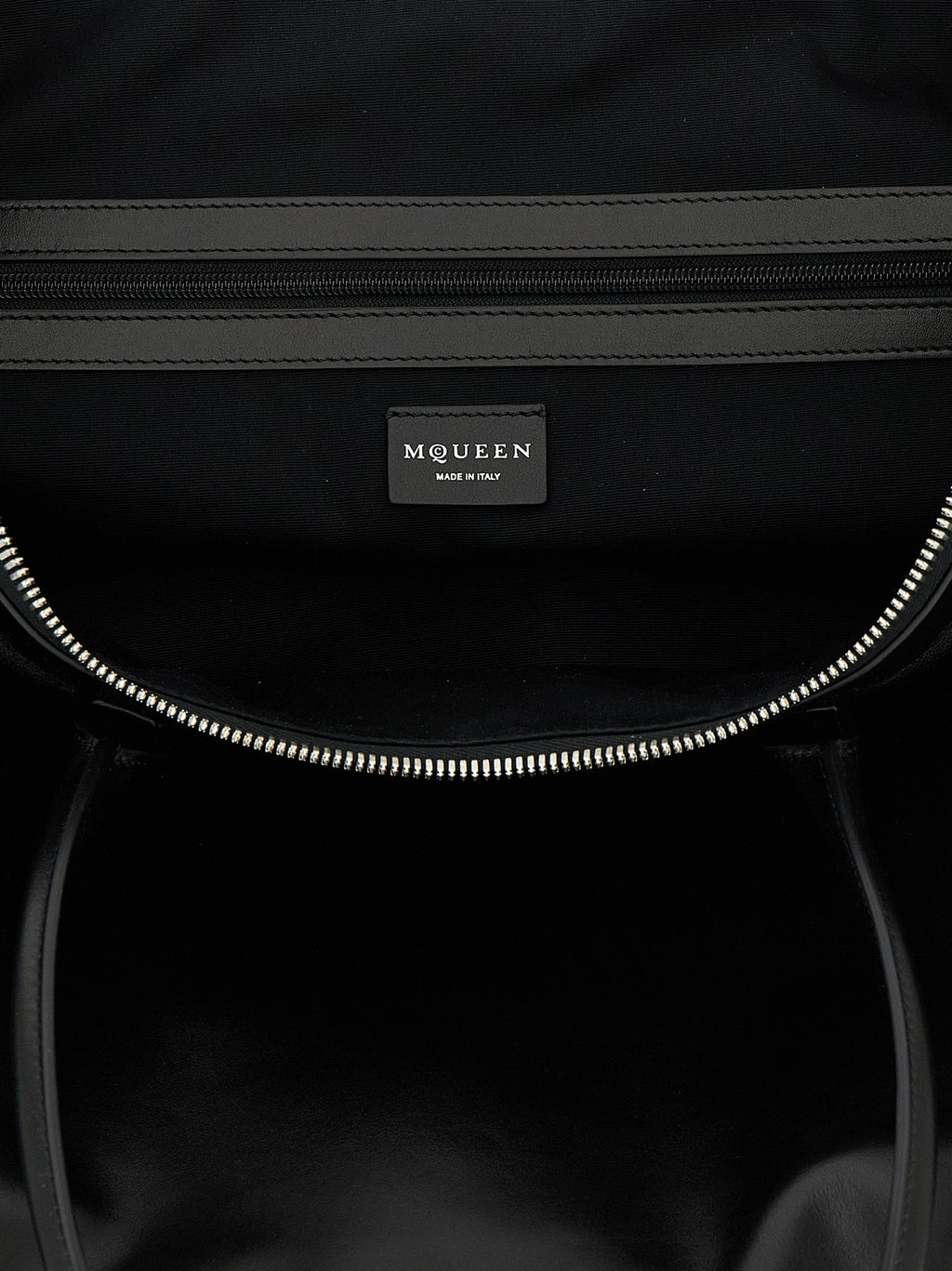 Alexander McQueen Black Calfskin Shoulder Bag Alexander McQueen Xosier